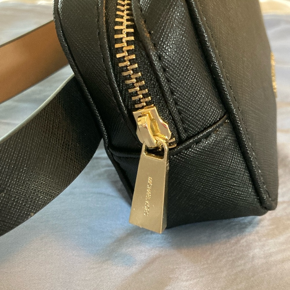 Michael Kors Black Crossbody Bag - Picture 4 of 7